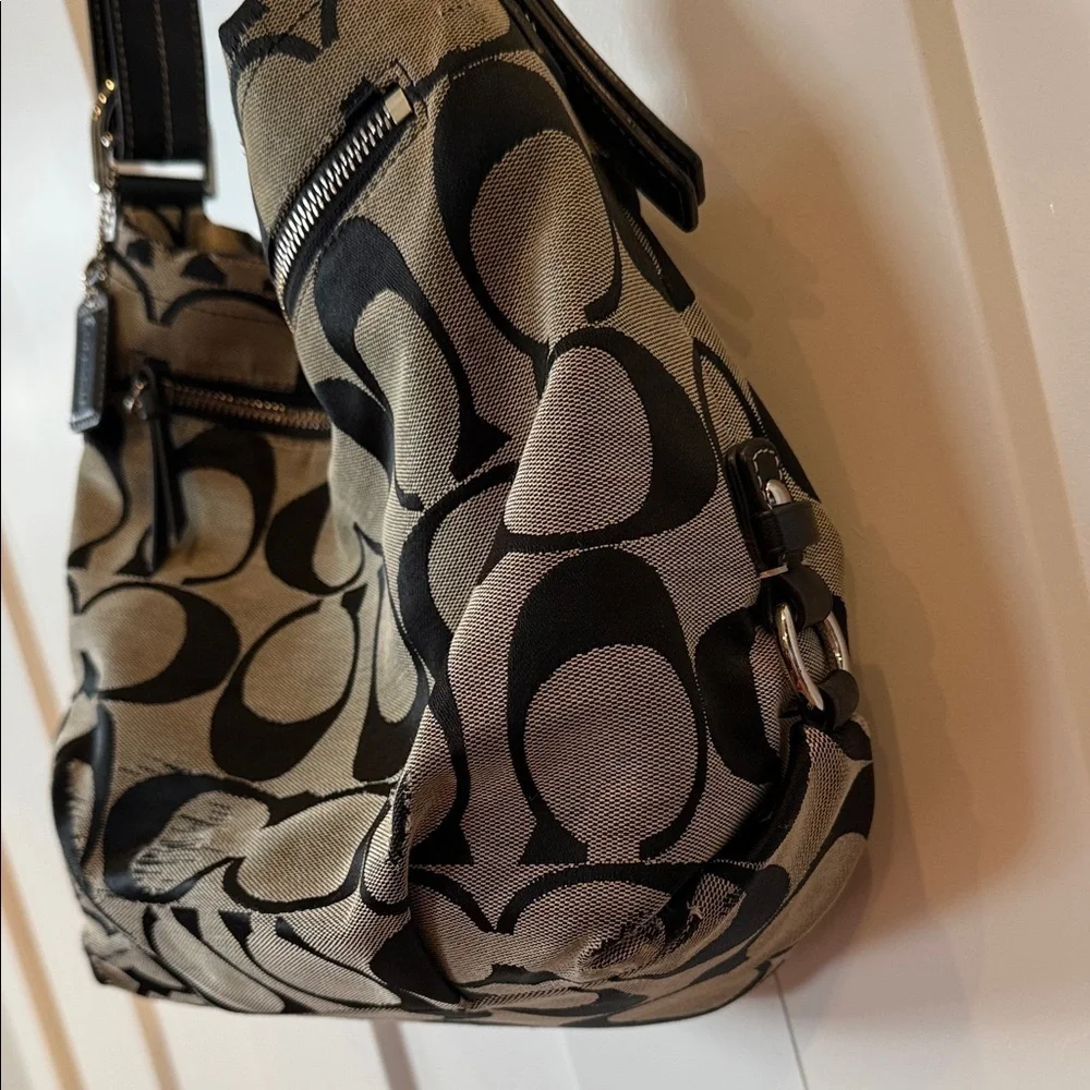 Coach Black and Brown Signature Shoulder Bag Slouchy worn purse designer